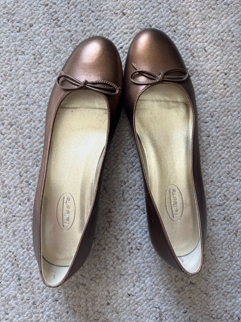 Talbots Leather Flats Copper with bowtie toe Sz 9.5 AA - Picture 2 of 6